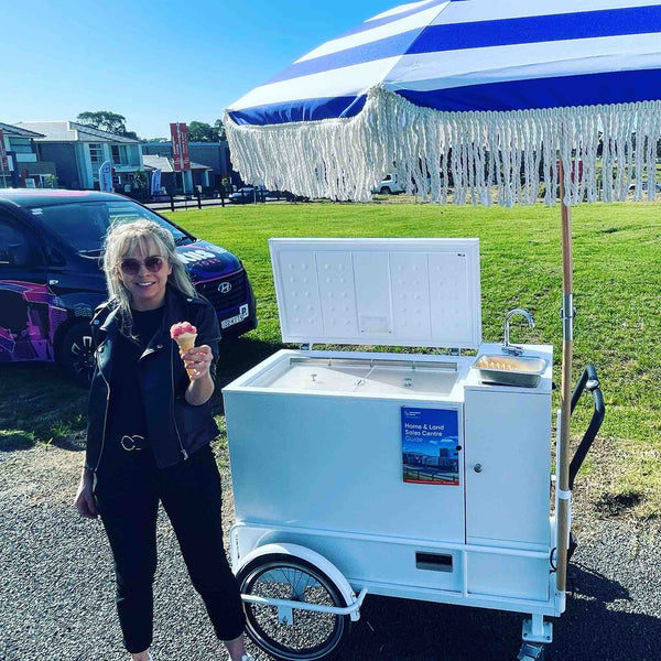 Ice cream & gelato carts. Buy or hire ice cream carts Australia wide. Buy gelato carts. Mobile juice & drinks carts for sale. Buy an ice cream cart. Mobile battery powered ice cream & drinks carts. Mobile bar carts for sale.